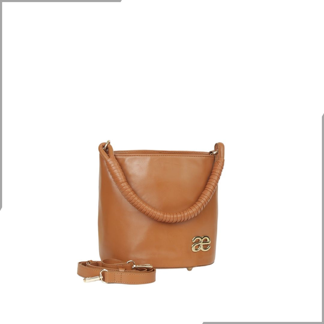 Dooney & Bourke Brasil Smooth Leather Crossbody Bag in Brown